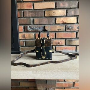 Unique crossbody bag